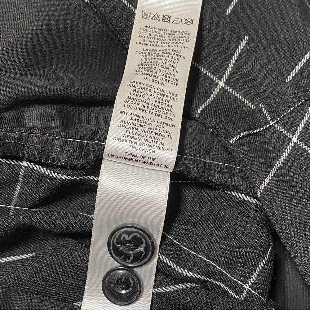 ASOS SHORTS - Picture 11 of 12